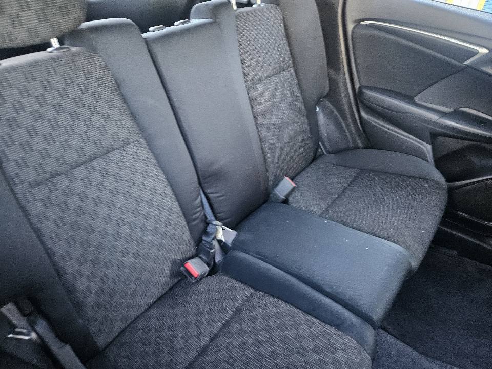 2015 Honda jazz vtec automatic low kms9.jpg